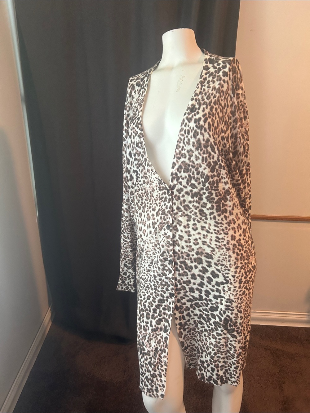 Torrid V-neck button-down Leopard Print cardigan - Cream & Brown